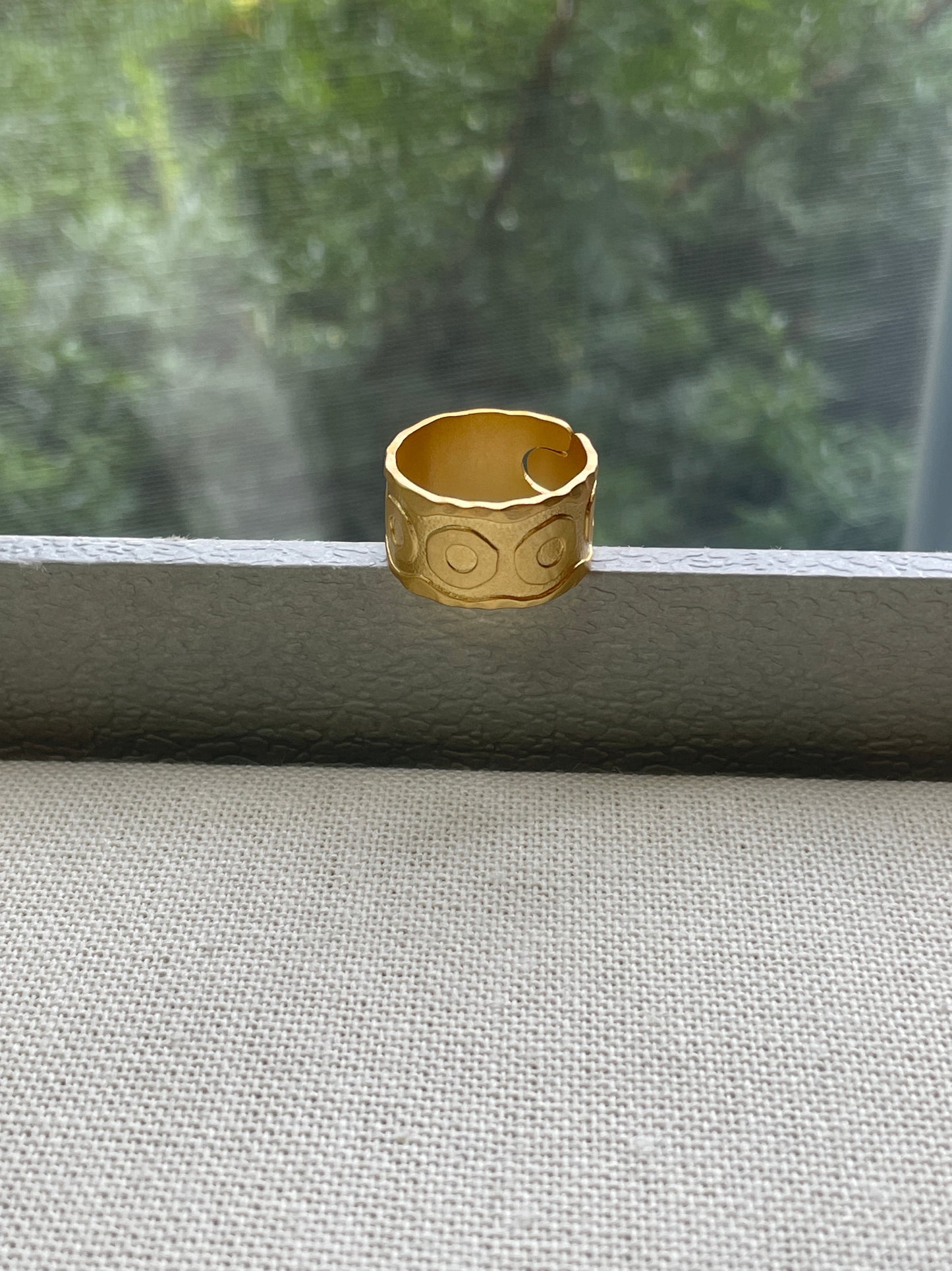 Circle Love Ring