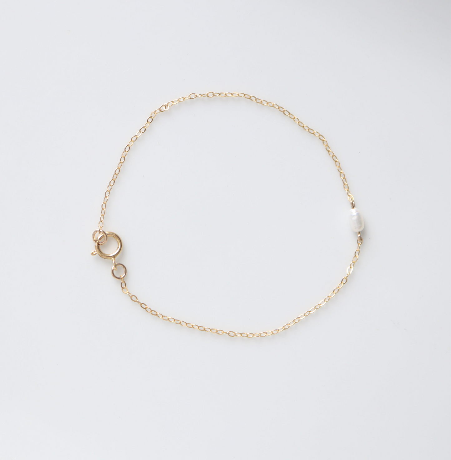 Gold Single Pearl Bracelet