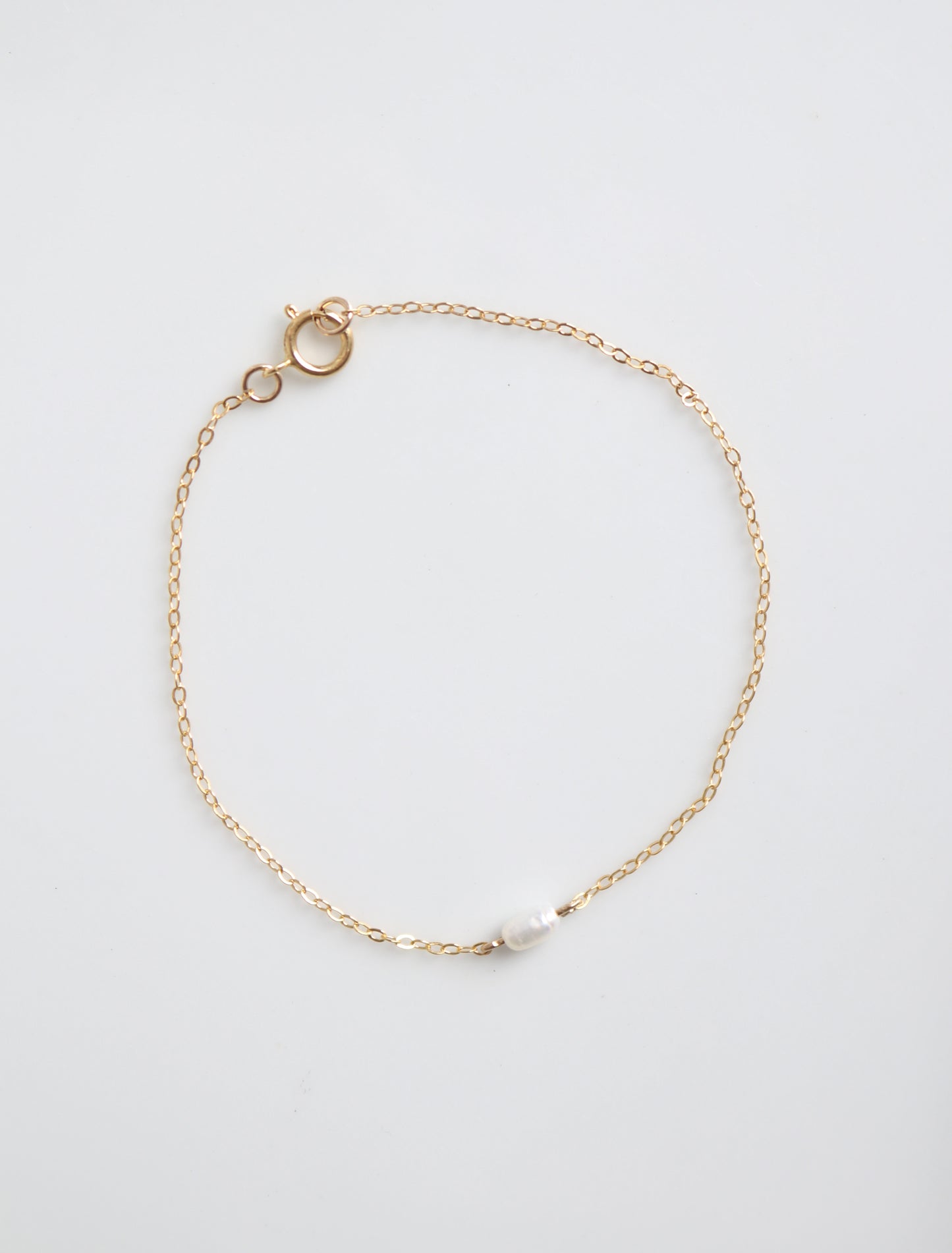 Gold Single Pearl Bracelet