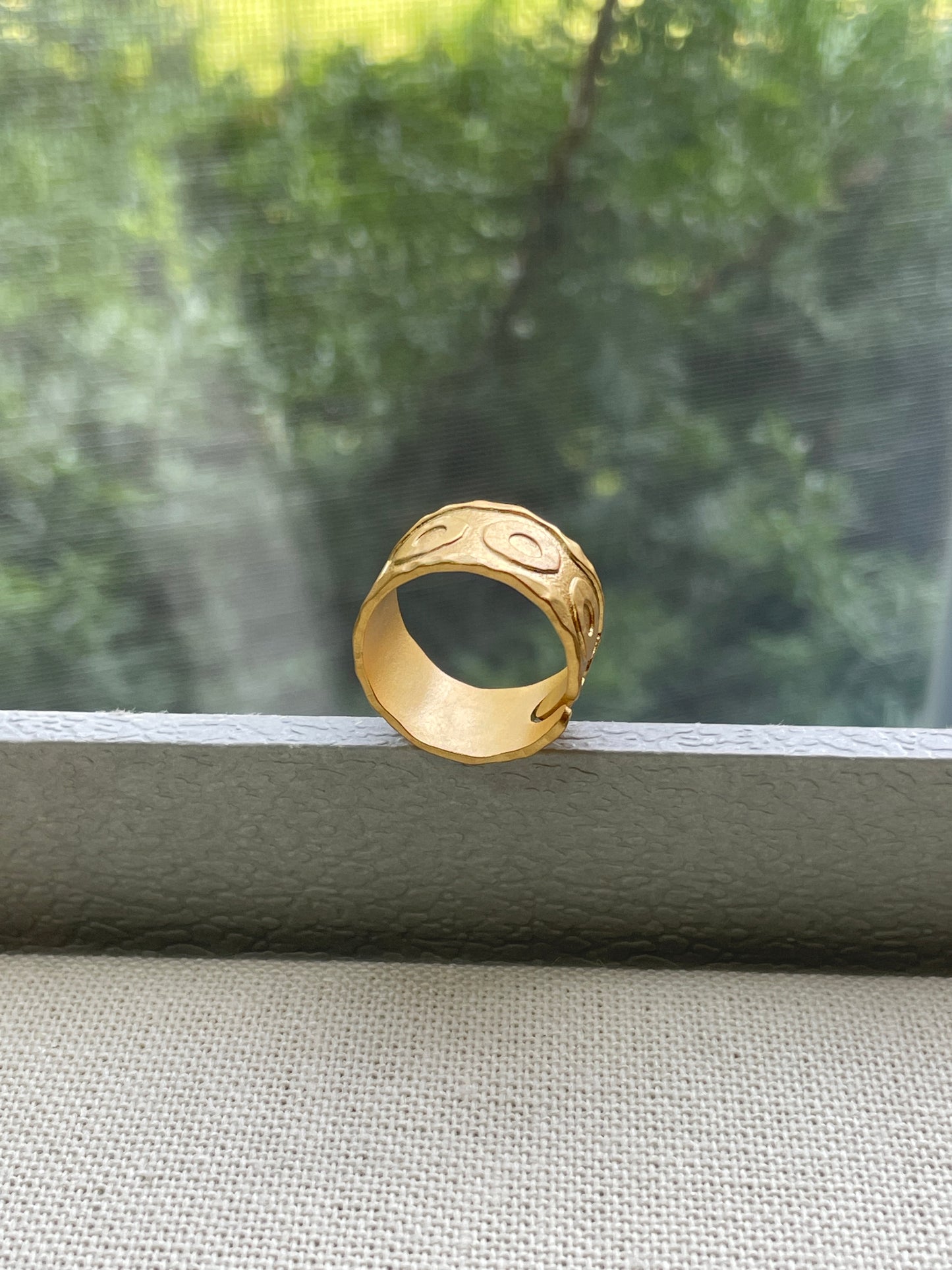 Circle Love Ring