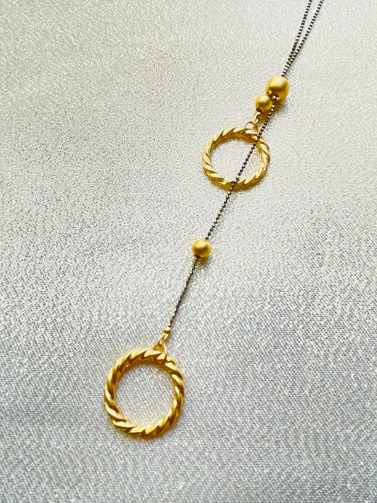 Double Twisted Circle Necklace