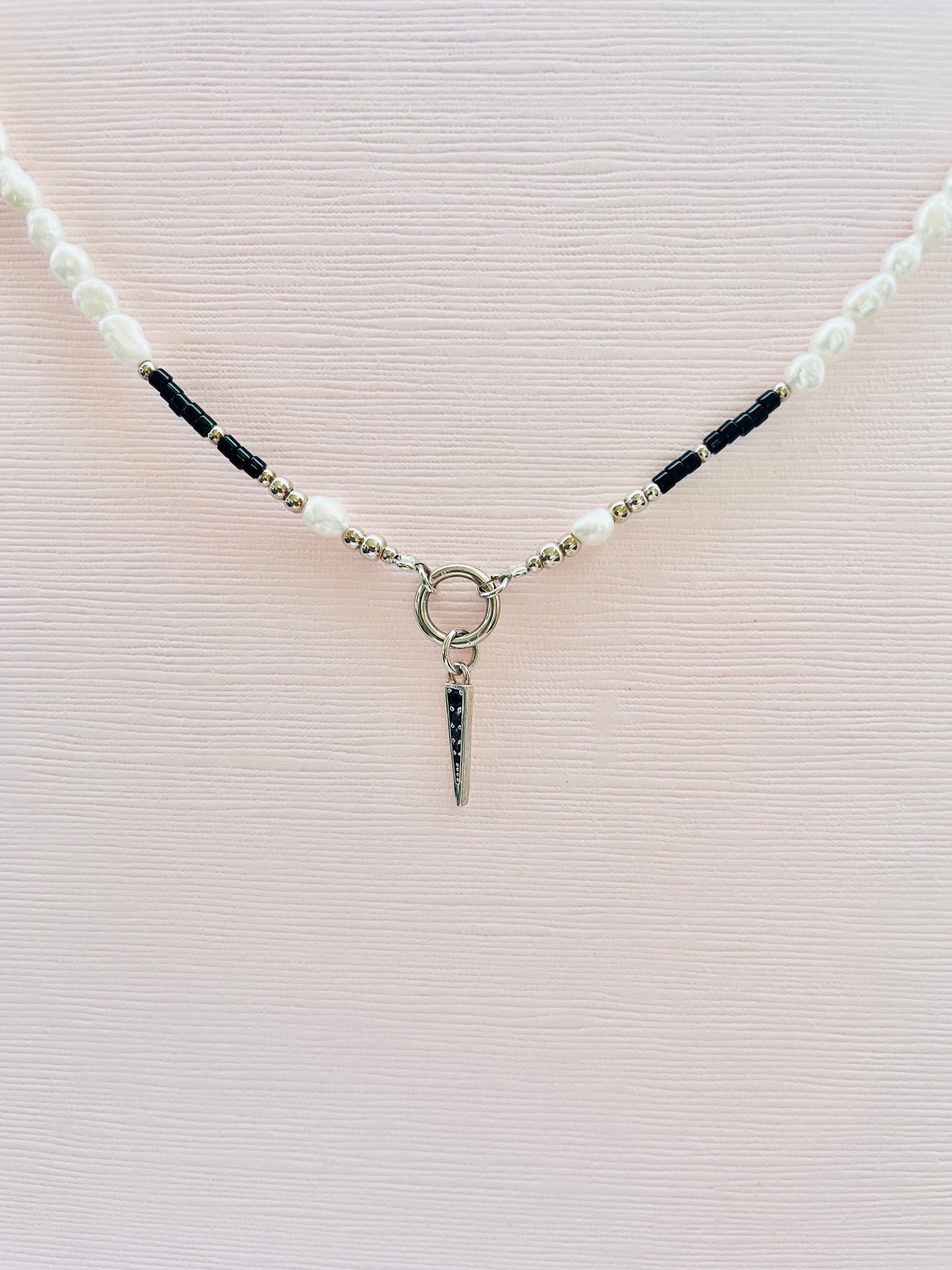 Pearls Beaded Necklace