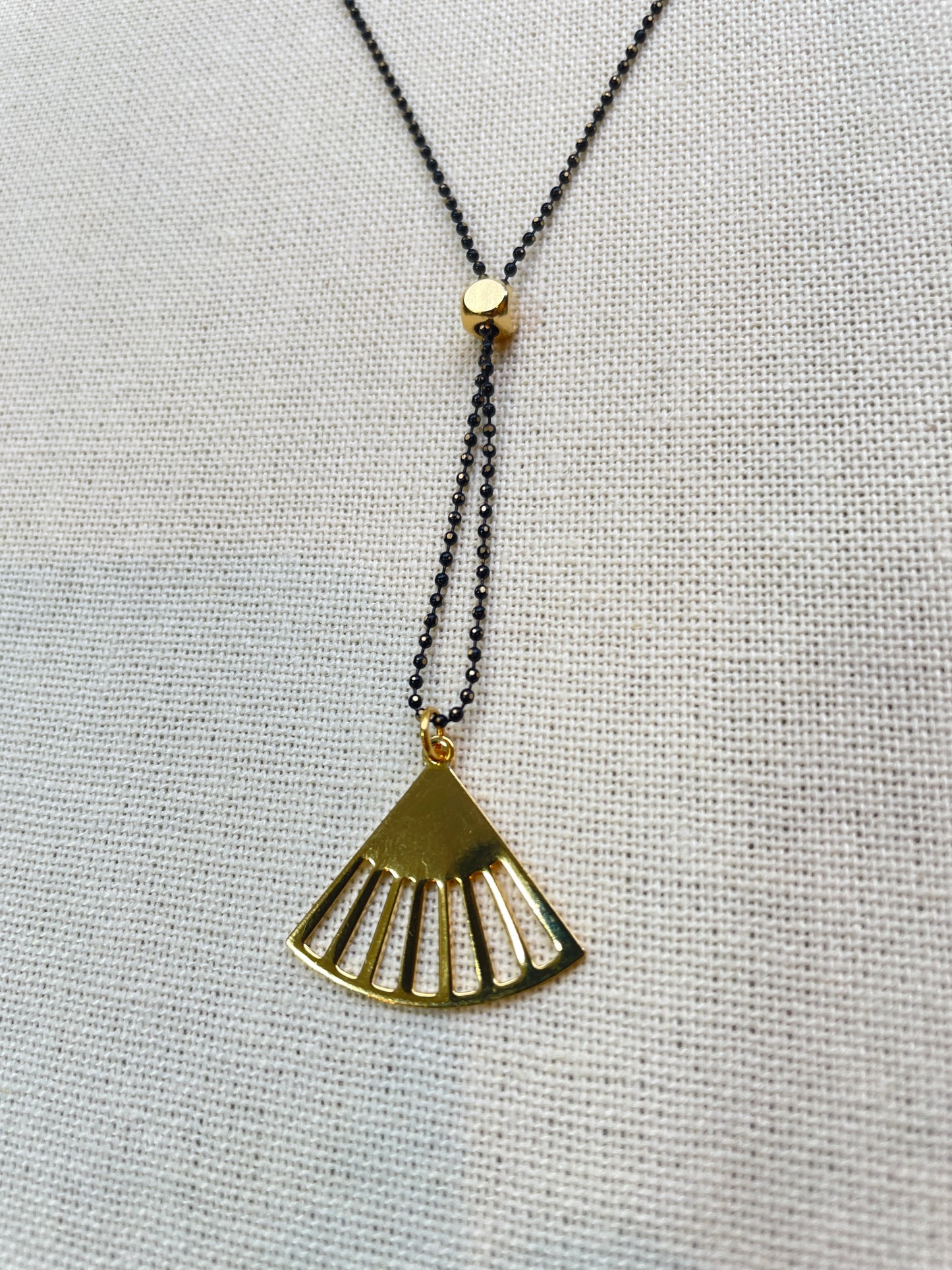 Fan Necklace