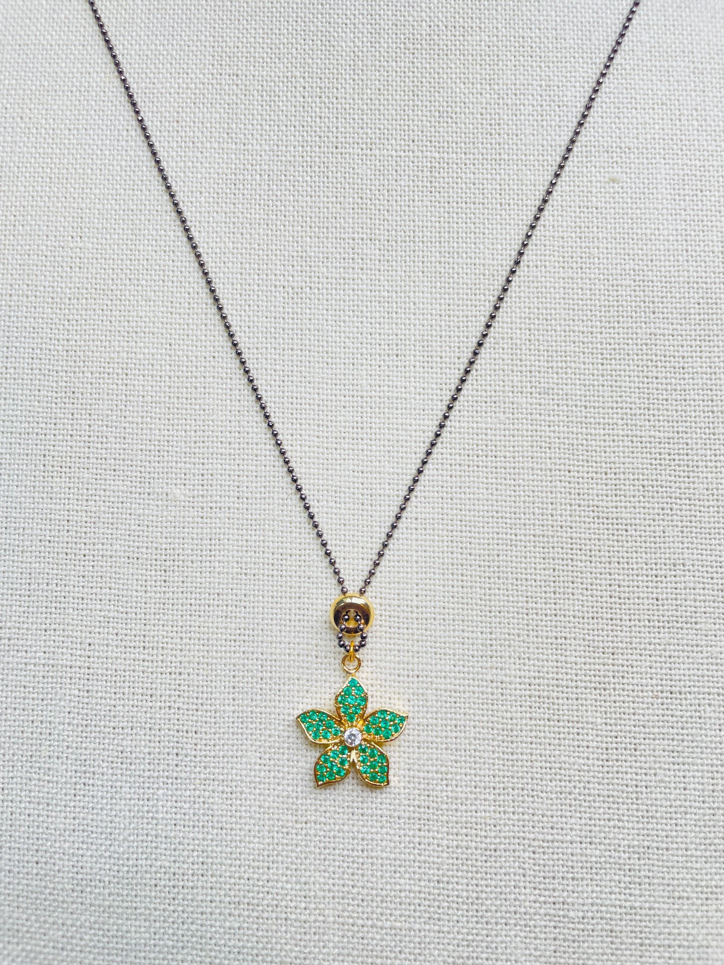 Green Clover Necklace