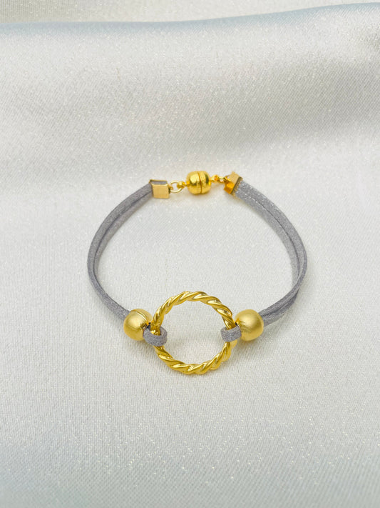 Circle Matte Gold Bracelet